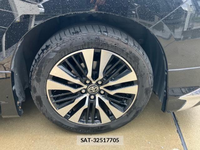 Toyota ALPHARD 2021-04 7614680-3
