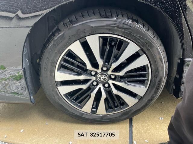 Toyota ALPHARD 2021-04 7614680-4