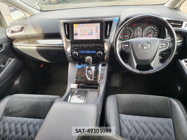 Toyota ALPHARD 2016-07 7614711-2