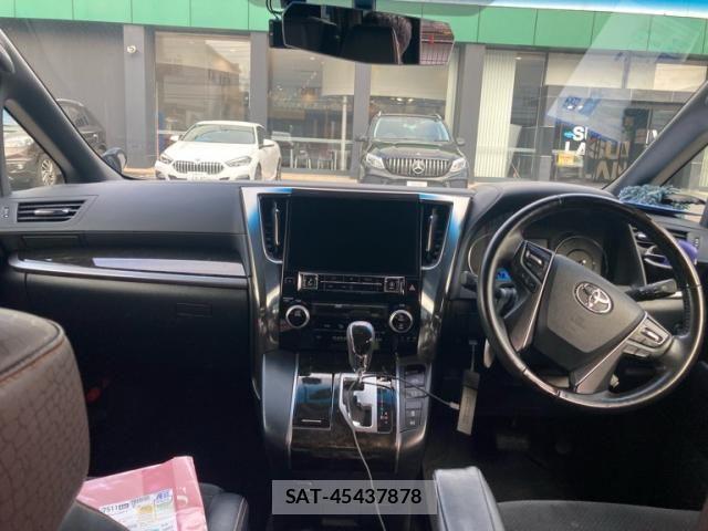 Toyota ALPHARD 2018-01 7614721-14