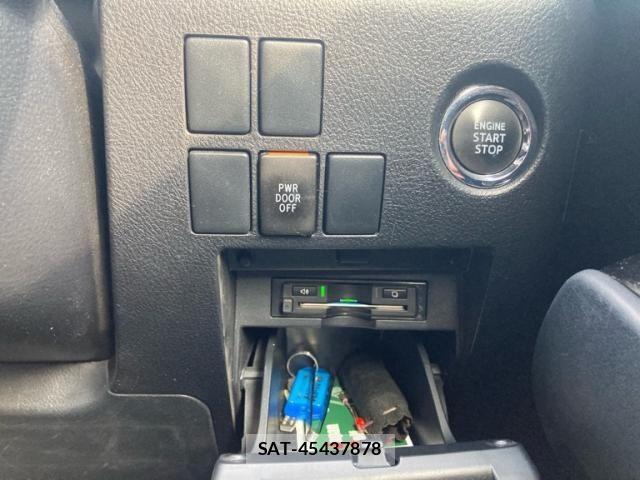 Toyota ALPHARD 2018-01 7614721-20