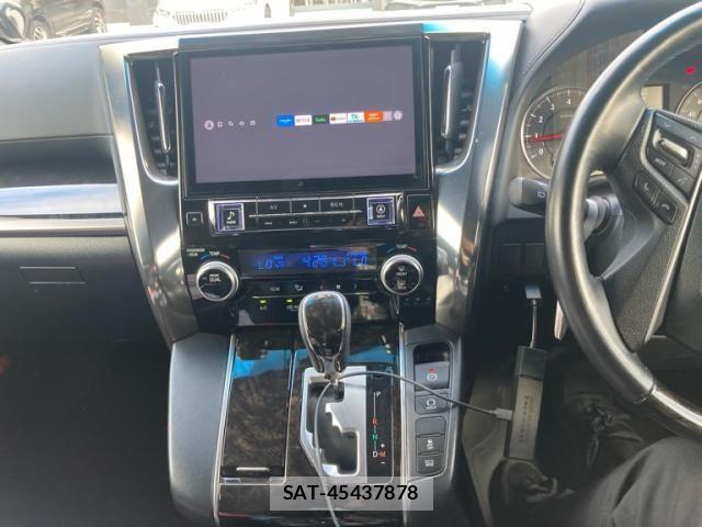 Toyota ALPHARD 2018-01 7614721-22