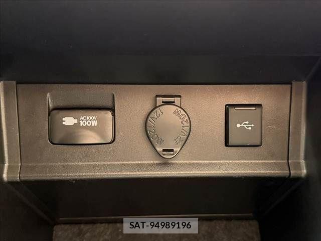 Toyota ALPHARD 2022-07 7614677-29