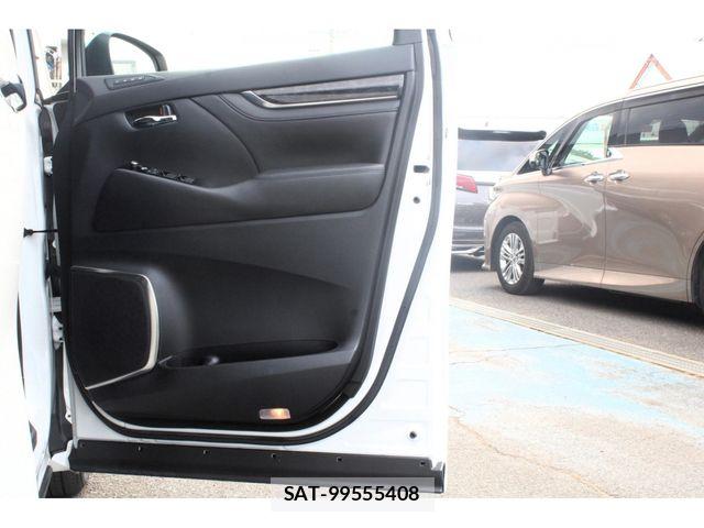 Toyota ALPHARD 2022-10 7614675-13