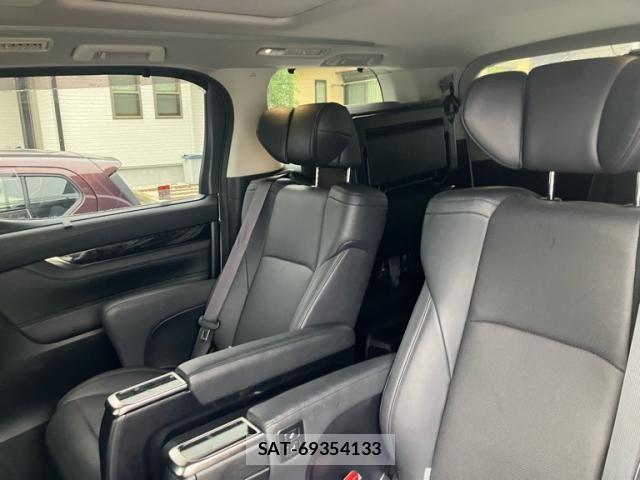 Toyota ALPHARD 2023-02 7614671-10