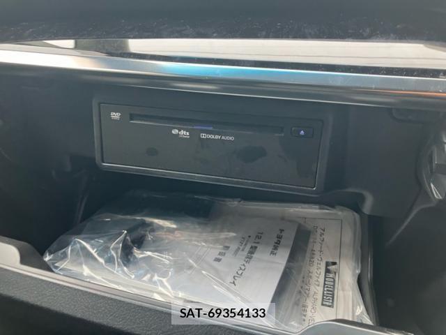 Toyota ALPHARD 2023-02 7614671-21