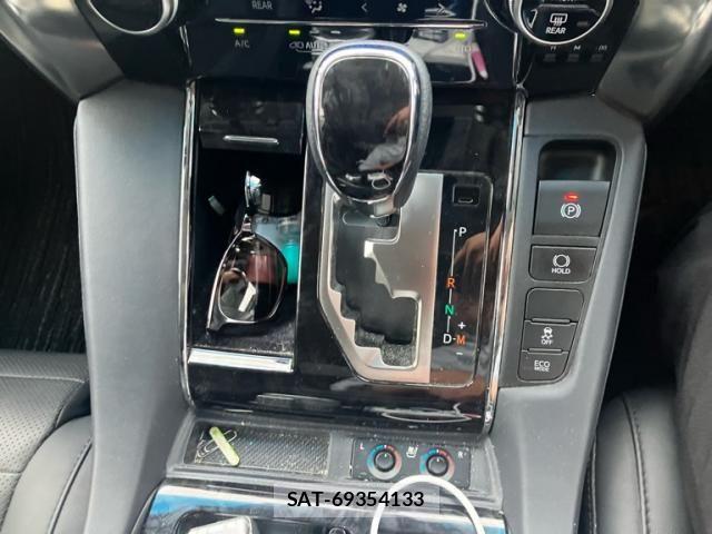 Toyota ALPHARD 2023-02 7614671-26