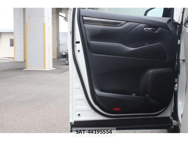 Toyota ALPHARD 2021-06 7614688-12