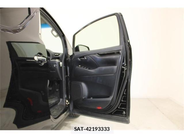 Toyota ALPHARD 2017-05 7614720-28