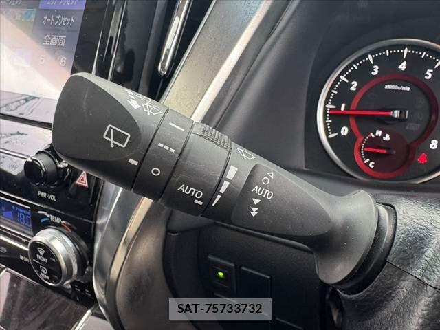 Toyota ALPHARD 2020-09 7614689-27