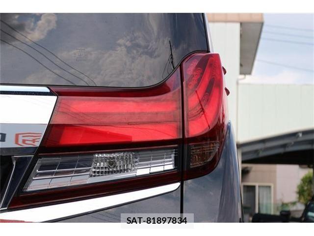 Toyota ALPHARD 2015-06 7614713-12