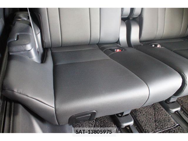 Toyota ALPHARD 2024-11 7614663-18