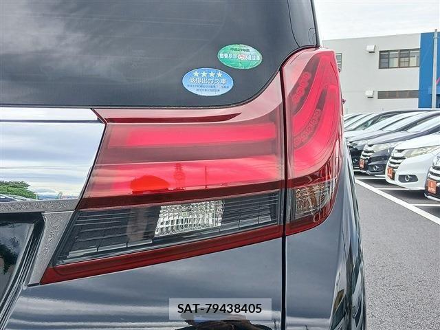 Toyota ALPHARD 2015-06 7614710-12