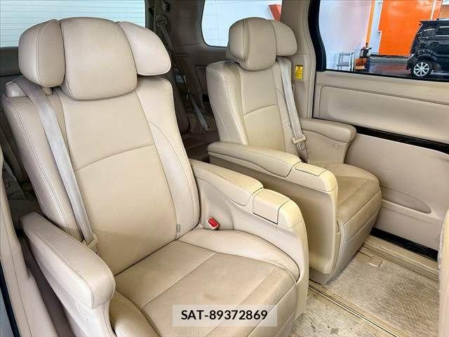 Toyota ALPHARD 2014-02 7614727-17