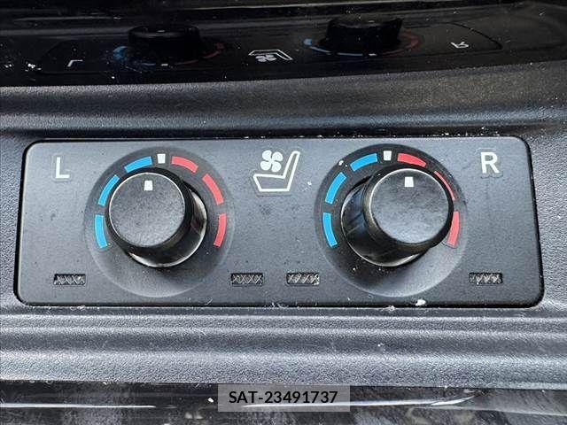 Toyota ALPHARD 2022-03 7614678-29