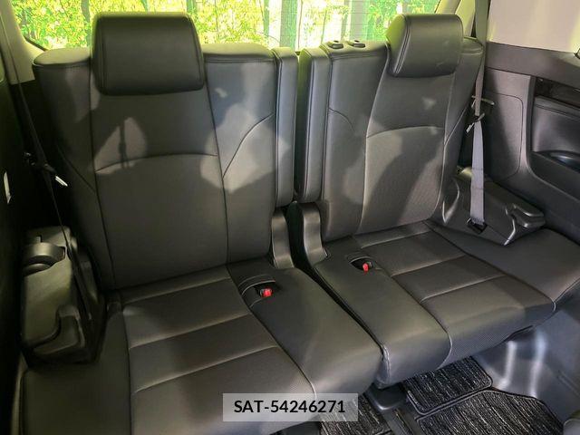 Toyota ALPHARD 2018-03 7614702-9