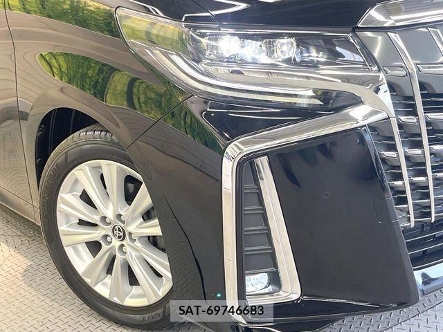 Toyota ALPHARD 2018-02 7614695-12