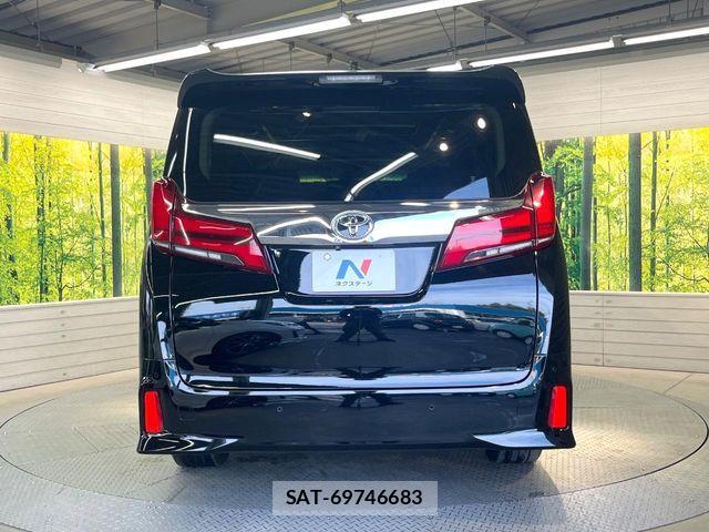 Toyota ALPHARD 2018-02 7614695-15