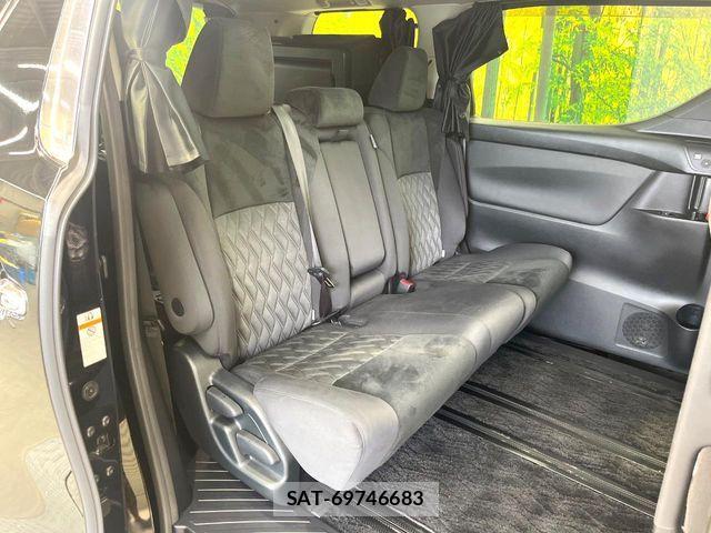 Toyota ALPHARD 2018-02 7614695-8
