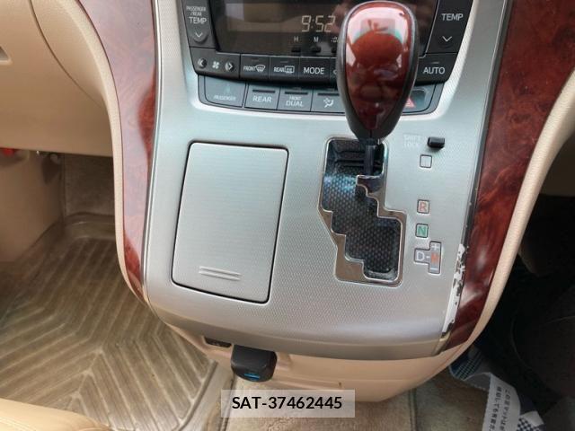 Toyota ALPHARD 2009-09 7614733-24