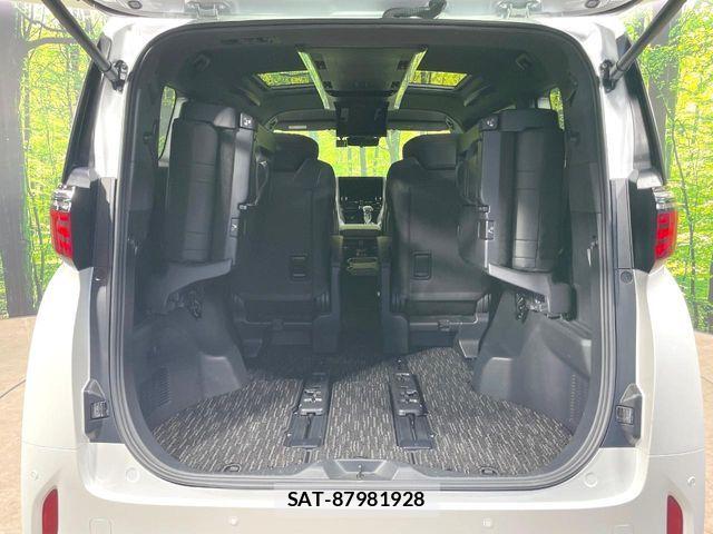 Toyota ALPHARD 2024-10 7614669-11