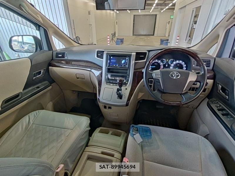 Toyota ALPHARD 2012-03 7214112-4