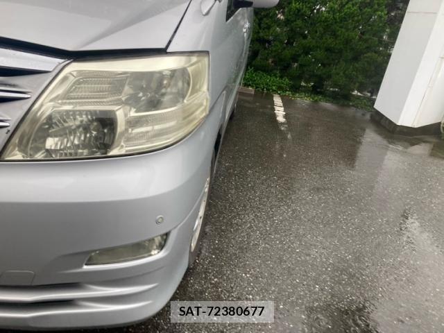 Toyota ALPHARD 2006-03 7720257-2