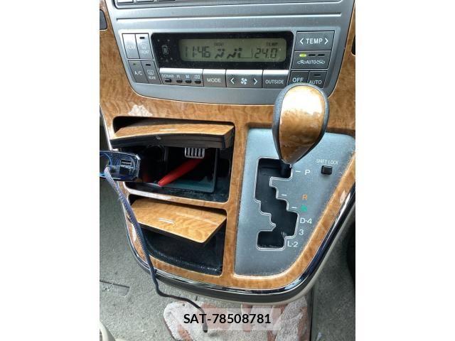 Toyota ALPHARD 2005-12 7782246-11