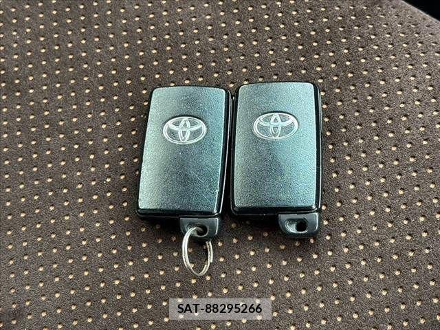 Toyota ALPHARD 2014-03 7875126-7
