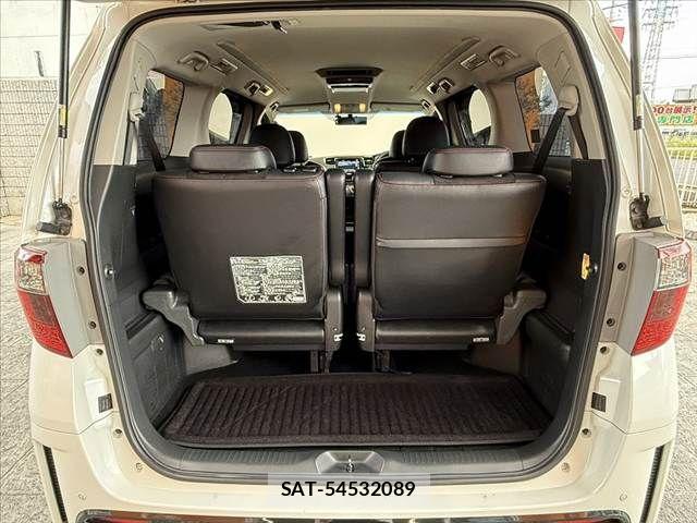 Toyota ALPHARD 2013-09 7875129-21