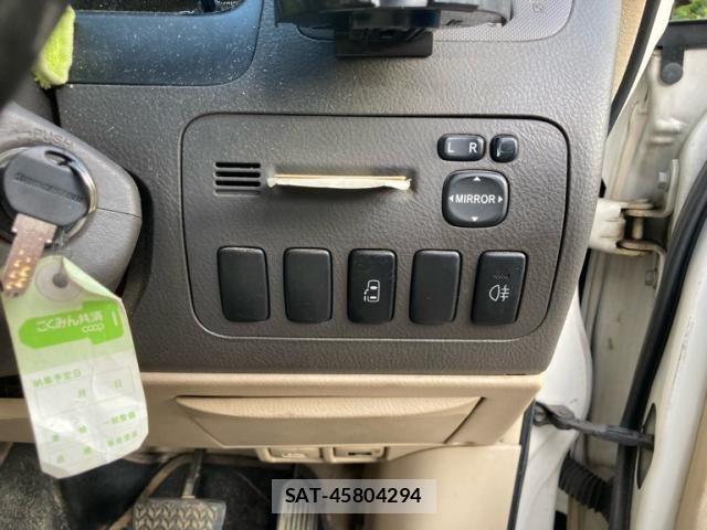 Toyota ALPHARD 2006-03 7875138-18