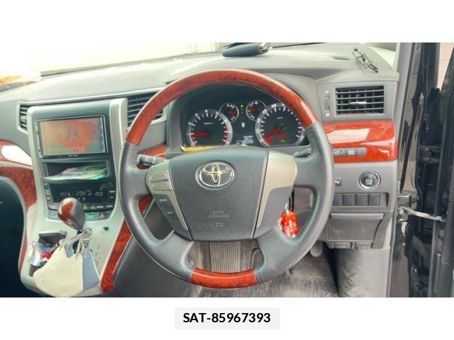 Toyota ALPHARD 2010-04 7902179-3