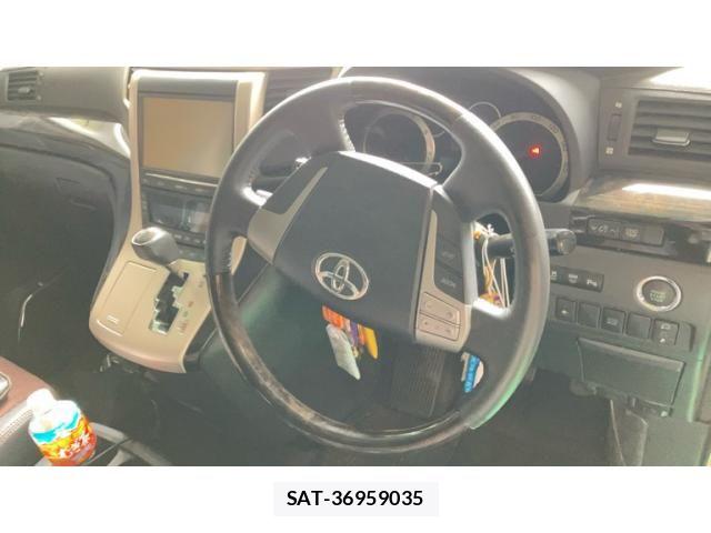 Toyota ALPHARD 2014-11 7902178-11