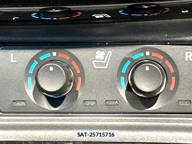 Toyota ALPHARD 2023-03 7960352-6