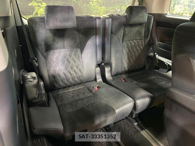 Toyota ALPHARD 2017-12 7960372-9