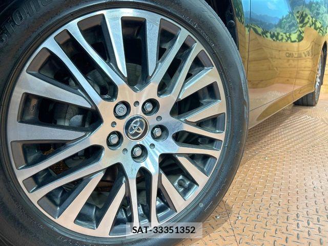 Toyota ALPHARD 2017-12 7960372-13