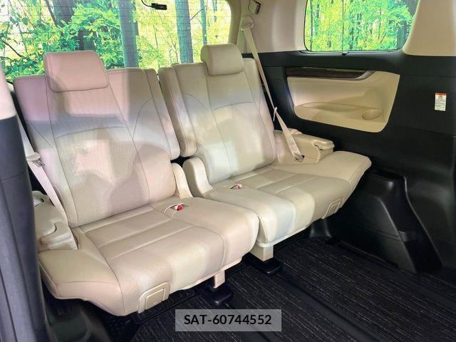 Toyota ALPHARD 2019-03 7960365-9