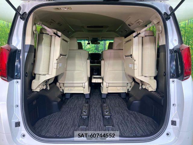 Toyota ALPHARD 2019-03 7960365-10