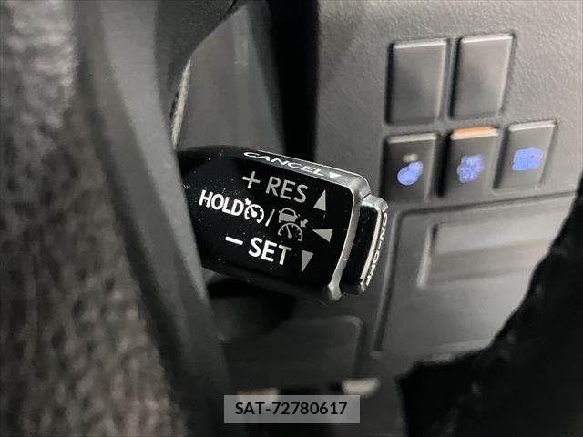 Toyota ALPHARD 2018-07 7960370-18