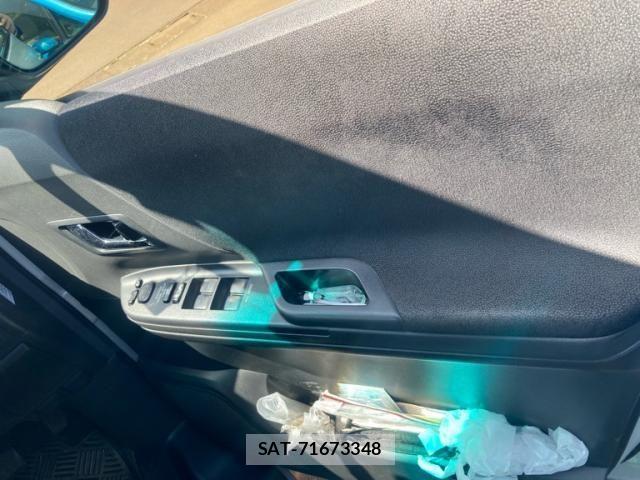 Toyota ALPHARD 2013-09 7960382-17