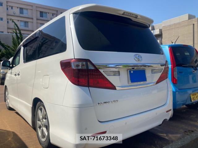 Toyota ALPHARD 2013-09 7960382-3
