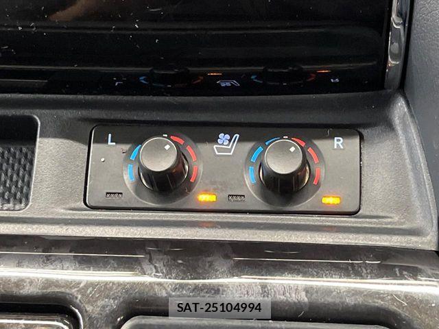 Toyota ALPHARD 2023-03 7960356-7