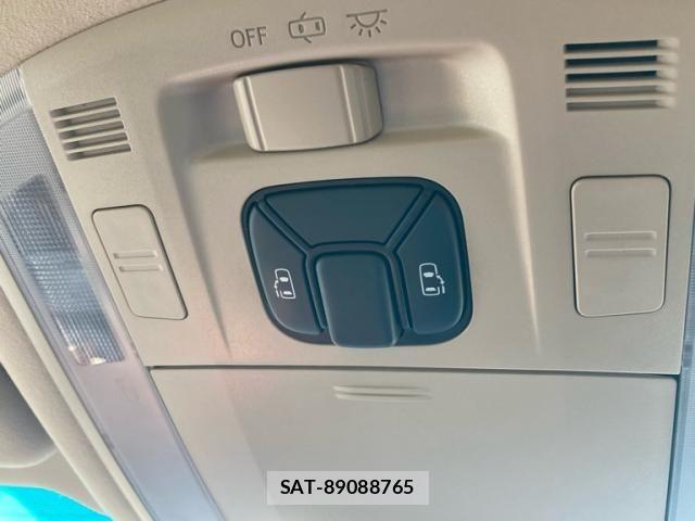 Toyota ALPHARD 2009-01 7978385-19