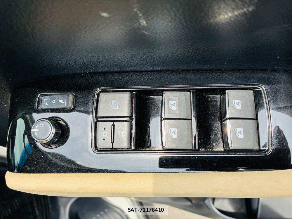 Toyota ALPHARD 2016-06 7977585-21
