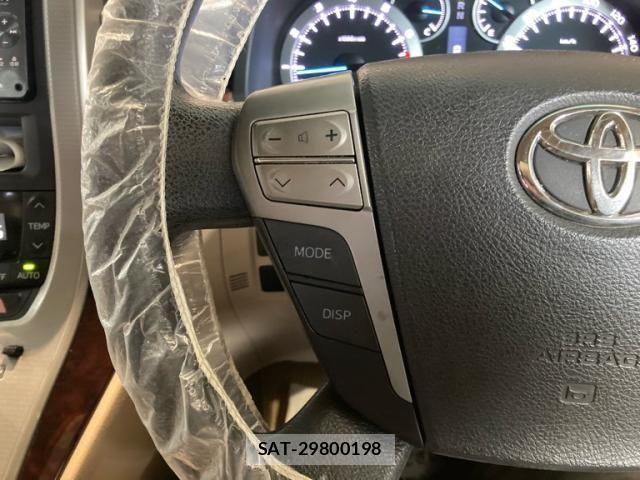 Toyota ALPHARD 2012-03 7978386-22