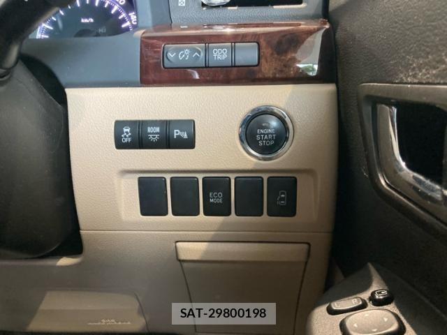 Toyota ALPHARD 2012-03 7978386-23