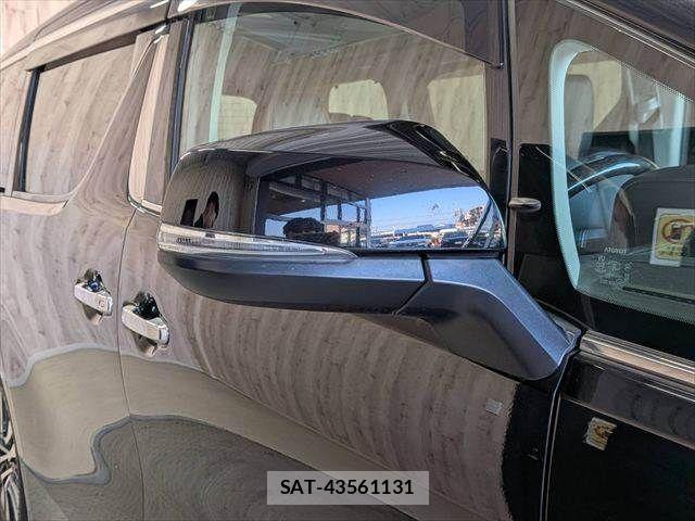 Toyota ALPHARD 2018-09 7978371-29