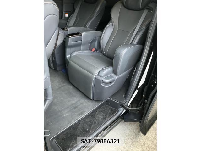 Toyota ALPHARD 2023-09 7978359-12
