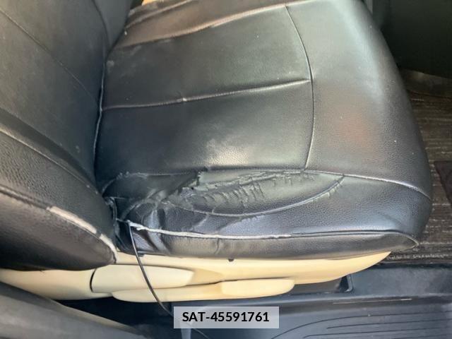 Toyota ALPHARD 2018-08 7978383-8
