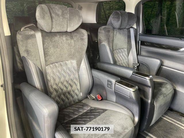 Toyota ALPHARD 2017-09 7978379-9